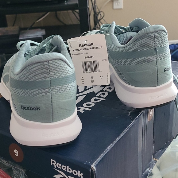 🚺 Ladies 👟 Sneakers size 9 - Picture 7 of 8